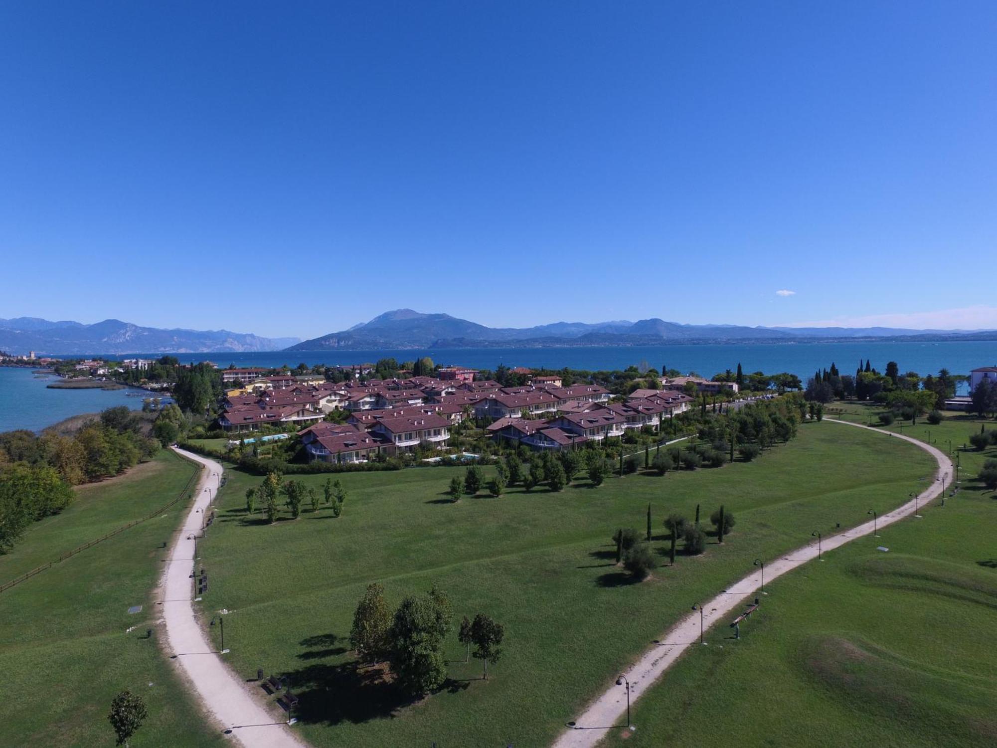 Alma Garda Home Сирмионе Экстерьер фото